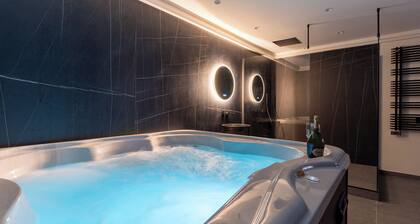 BLACK SUITE JACUZZI DISNEYLAND