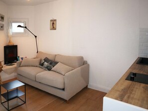 TV - Cozy ski-in studio, central location, south balcony (Les Orres)