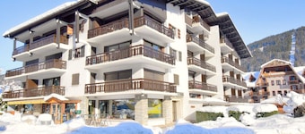 Comfortable studio for 4 in Morzine, pets allowed and private garage