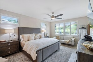 3 bedrooms, desk, WiFi, bed sheets - Perfect stay for Coachella & Stagecoach! (Indio)