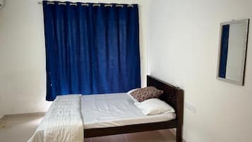 3 bedrooms, bed sheets