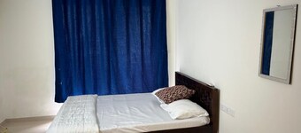 3-bedroom apartment in delightful Kanathur with AC, and spacious living area.