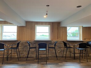 Dining - House on Lake Erie Bluff! Gorgeous lakefront view with spectacular sunsets! (Lake City)