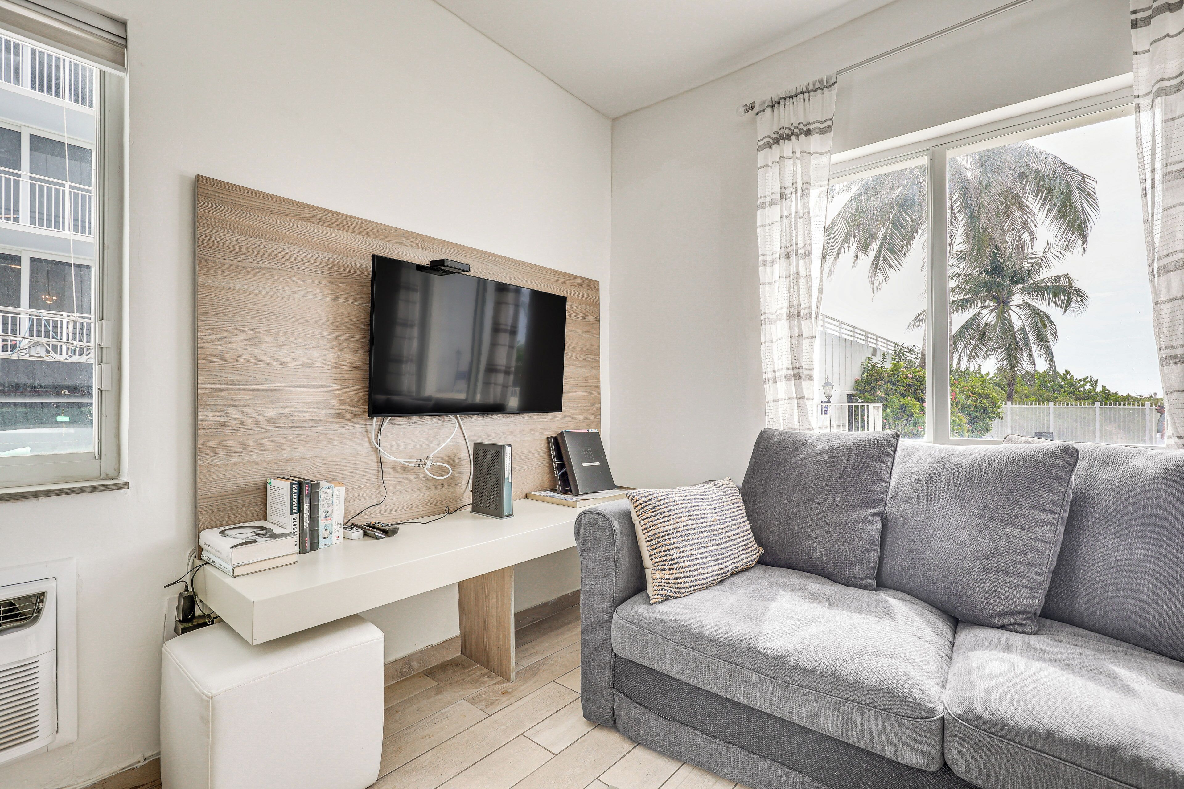 Apartment (1 Bedroom) | Interior