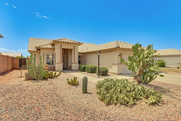 House (3 Bedrooms) | Interior - Peoria Home w/ Fenced-in Yard & Patio! (Peoria)