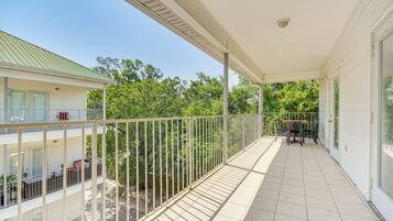 Apartment (2 Bedrooms) | Bahagian dalam