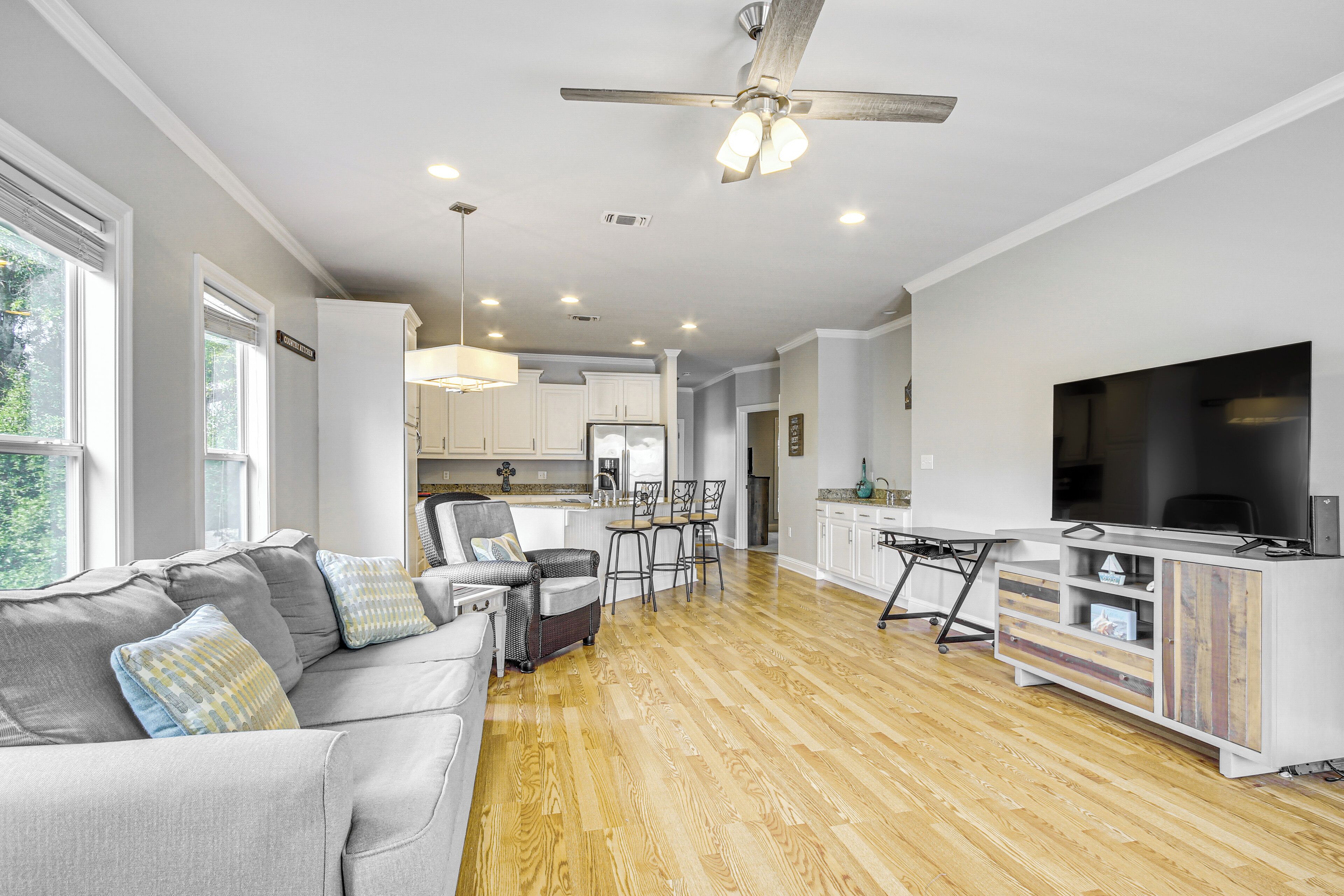 Apartment (2 Bedrooms) | Front of property