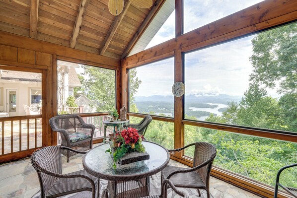House (5 Bedrooms) | Interior - Stunning Hiawassee Hideaway w/ Impeccable Views! (Hiawassee)