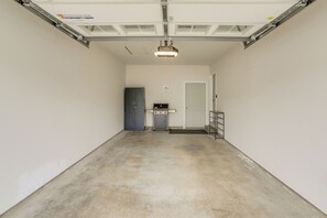 House (3 Bedrooms) | Interior - Pool & Fishing Pier Access: Marblehead Home! (Marblehead)