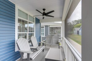 Interior - Pool & Fishing Pier Access: Marblehead Home! (Marblehead)