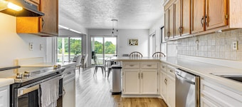 Private Island Getaway in Roanoke Rapids w/ Grill!