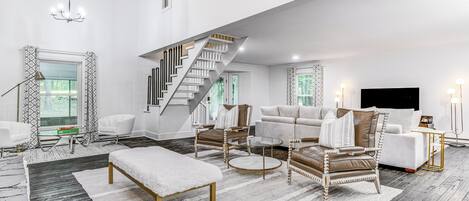 House (3 Bedrooms) | Living area