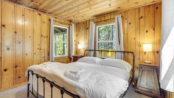 Rumah (2 Bedrooms) | Interior