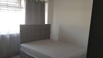4 bedrooms, WiFi, bed sheets