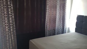 4 bedrooms, WiFi, bed sheets