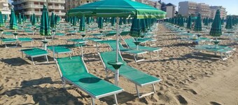 Le Petit Hotel