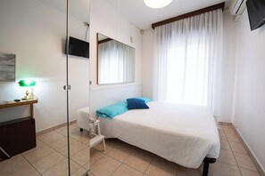 Desk, free WiFi, bed sheets