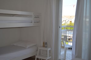 Desk, free WiFi, bed sheets - Le Petit Hotel (Lido di Jesolo)