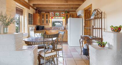 Adobe Vista - Cozy and inviting, spectacular view!