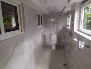 Bathroom - Hidden Creek Coorg (Virajpet)