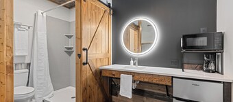 Brand New Motel! Fireplace - Concrete Floors - Live Edge Trim - Vaulted Ceilings