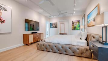6 habitaciones, tabla de planchar con plancha, wifi y ropa de cama