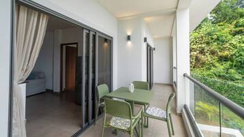 Appartement, 1 chambre, cuisine, vue mer | Terrasse/Patio