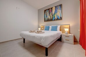 3 bedrooms, iron/ironing board, bed sheets - Elegant Sliema Penthouse, Panoramic Terrace (Sliema)
