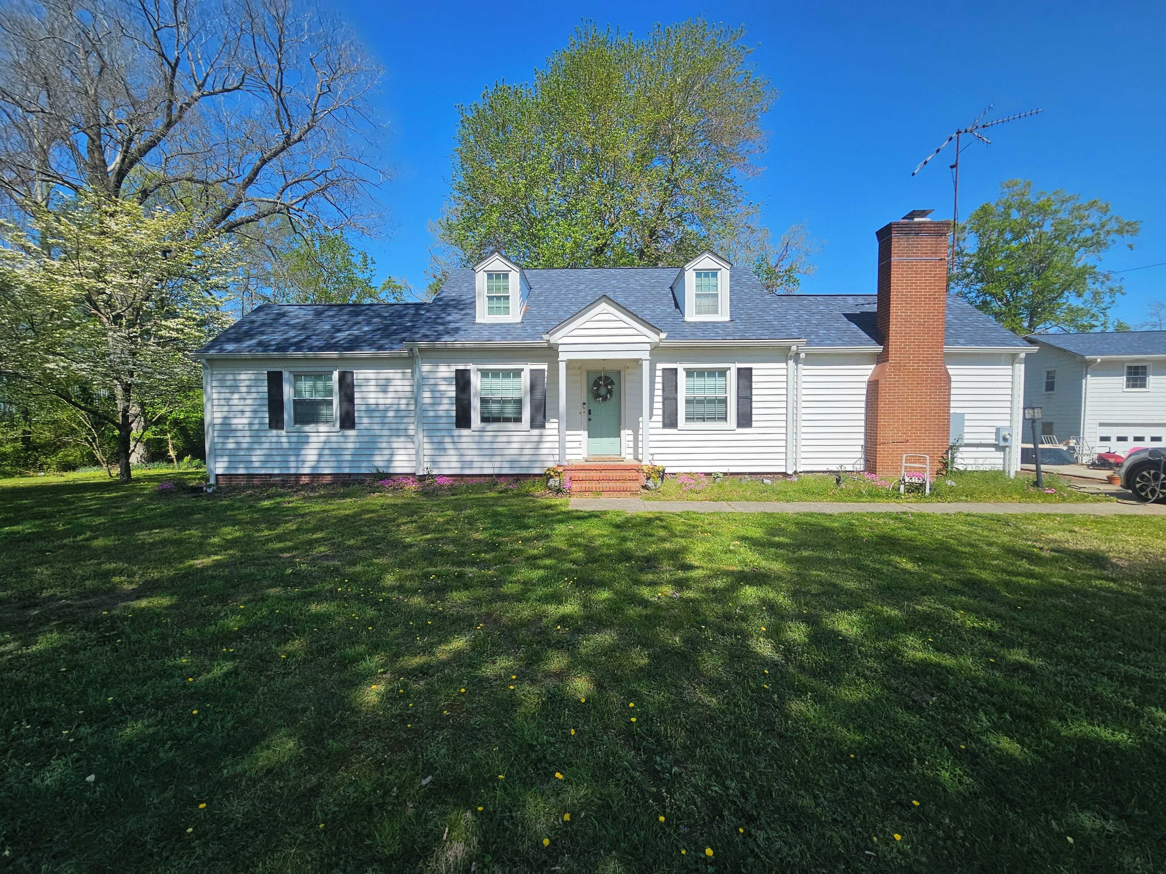 Charming 3BR house in HistoricToano