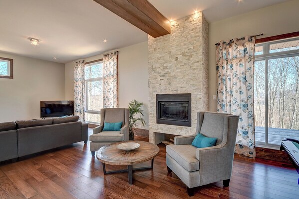Smart TV, fireplace - Inspiration Tremblant - Relaxer (Mont-Tremblant)