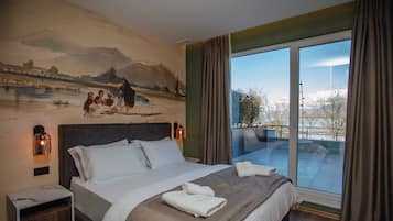 Habitación Confort doble, balcón, vistas al lago | Escritorio y wifi gratis