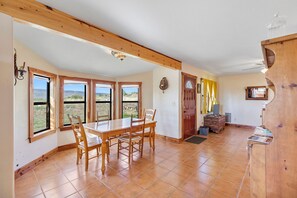 House | 2 bedrooms, Internet