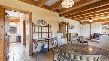 House | 2 bedrooms, Internet