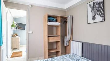 2 chambres, fer et planche Ă repasser, lit parapluie, Wi-Fi gratuit