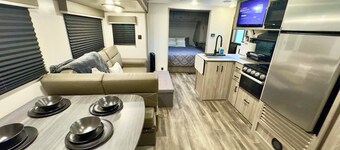 Shipwreck Cove Camper at Resort with Fishing and Inlatables