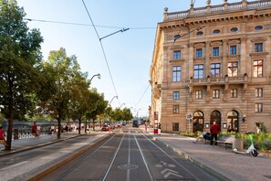 Exterior - Spacious 2-level apart National Theatre (Prague)