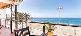 Faro's Zapillo Apartment - Almeria