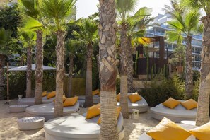 Property grounds - Exclusive 3-bedroom Apartment in Higueron (Fuengirola)