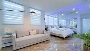 4 bedrooms, desk, iron/ironing board, travel cot - WhitePeacock | Private Pool & Near Amazing Beaches (Arecibo)