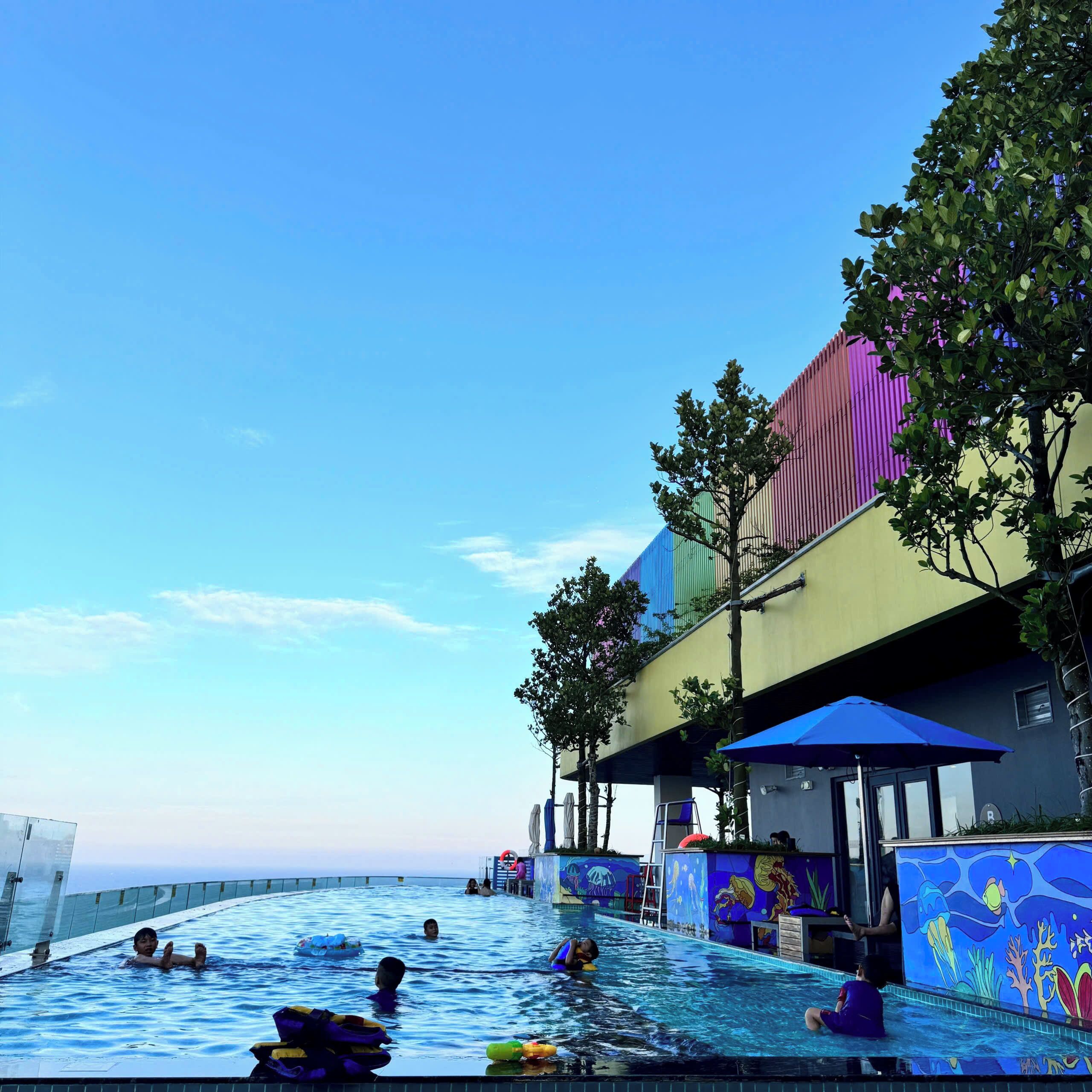 Indoor pool, outdoor pool, open 6:00 AM to 8:00 PM, pool umbrellas