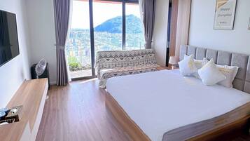 Decoración personalizada, muebles diferentes y escritorio