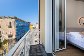 Superior Room | Terrace/patio - Vesuvius Palace (Ercolano)