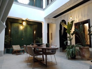 Restauration extérieure