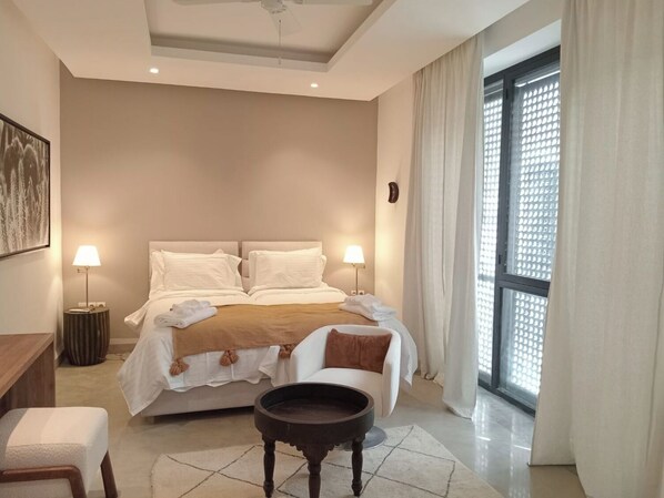 4 soverom, strykejern/-brett, wi-fi og sengetøy