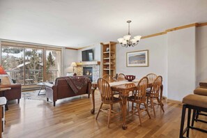 Interior - Lower Borders 406A - 3 Bedroom (Beaver Creek)