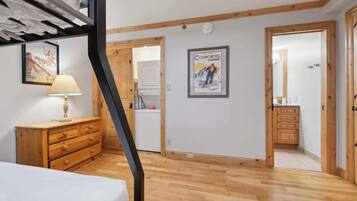 3 habitaciones, cuna de viaje, wifi y ropa de cama