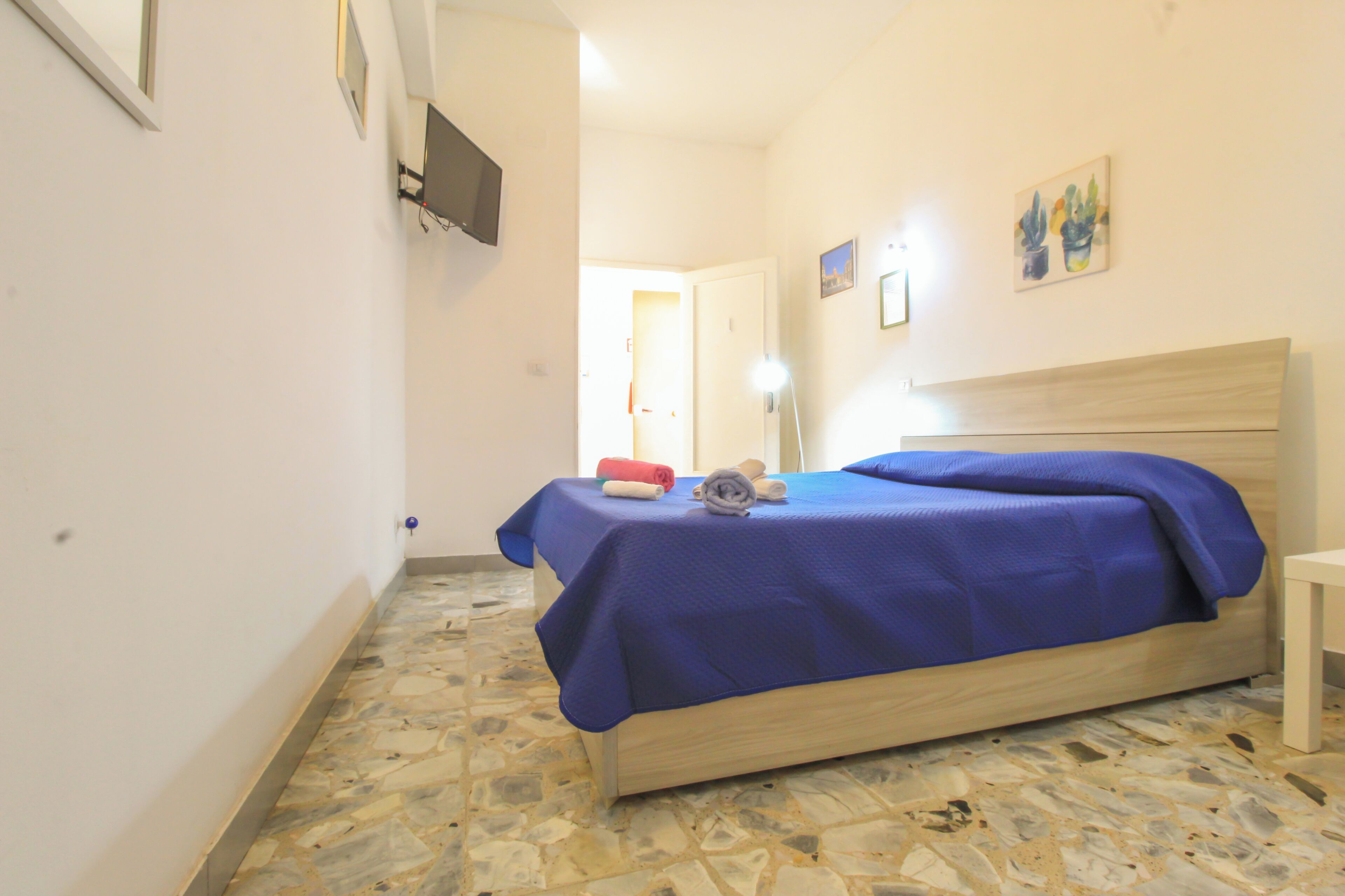 Habitación Confort con 1 cama matrimonial o 2 individuales | Wifi gratis 