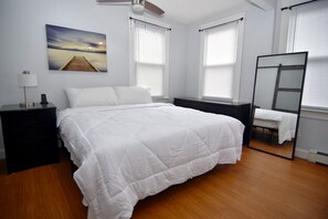 1 bedroom, iron/ironing board, WiFi, bed sheets - Charming studio with AC and WiFi in wonderful New Haven (New Haven)