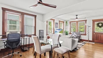 Smart-TV, videospill og bøker