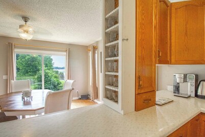 Peaceful Seymour Lake Retreat